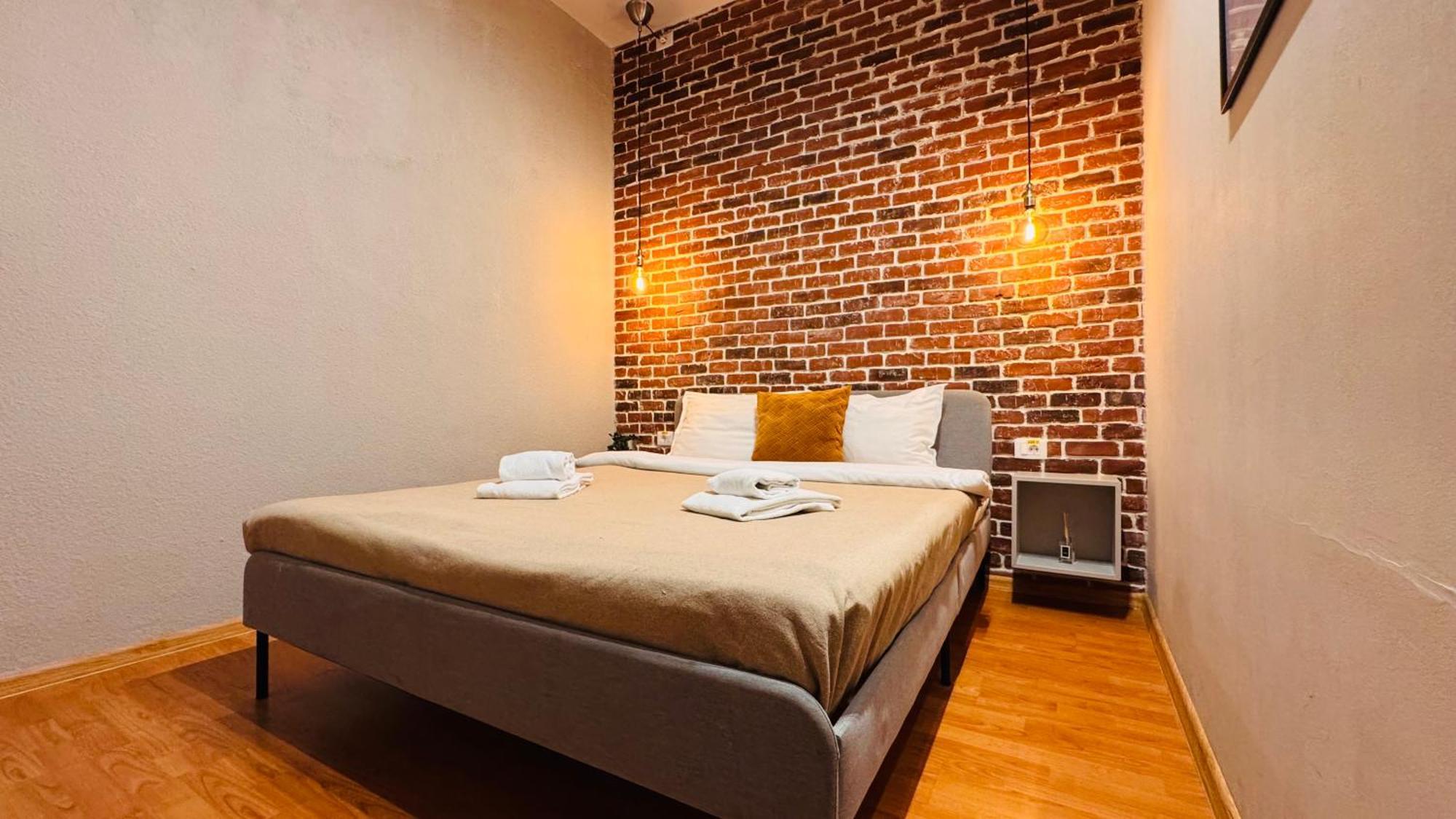 Ideal Home - Spacious & Modern Accommodation Near Unirii Square Bucharest Bilik gambar