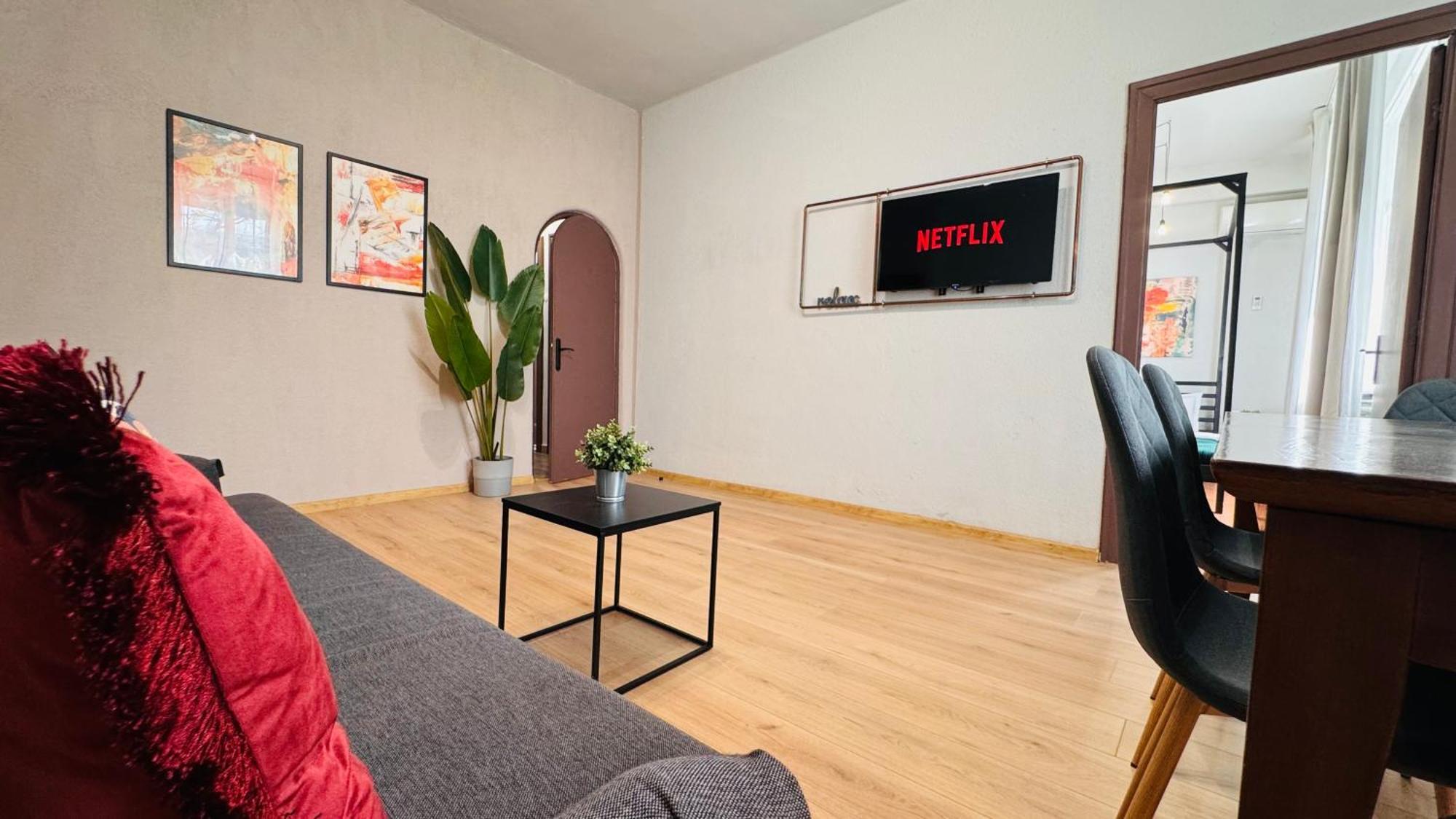 Ideal Home - Spacious & Modern Accommodation Near Unirii Square Bucharest Bilik gambar