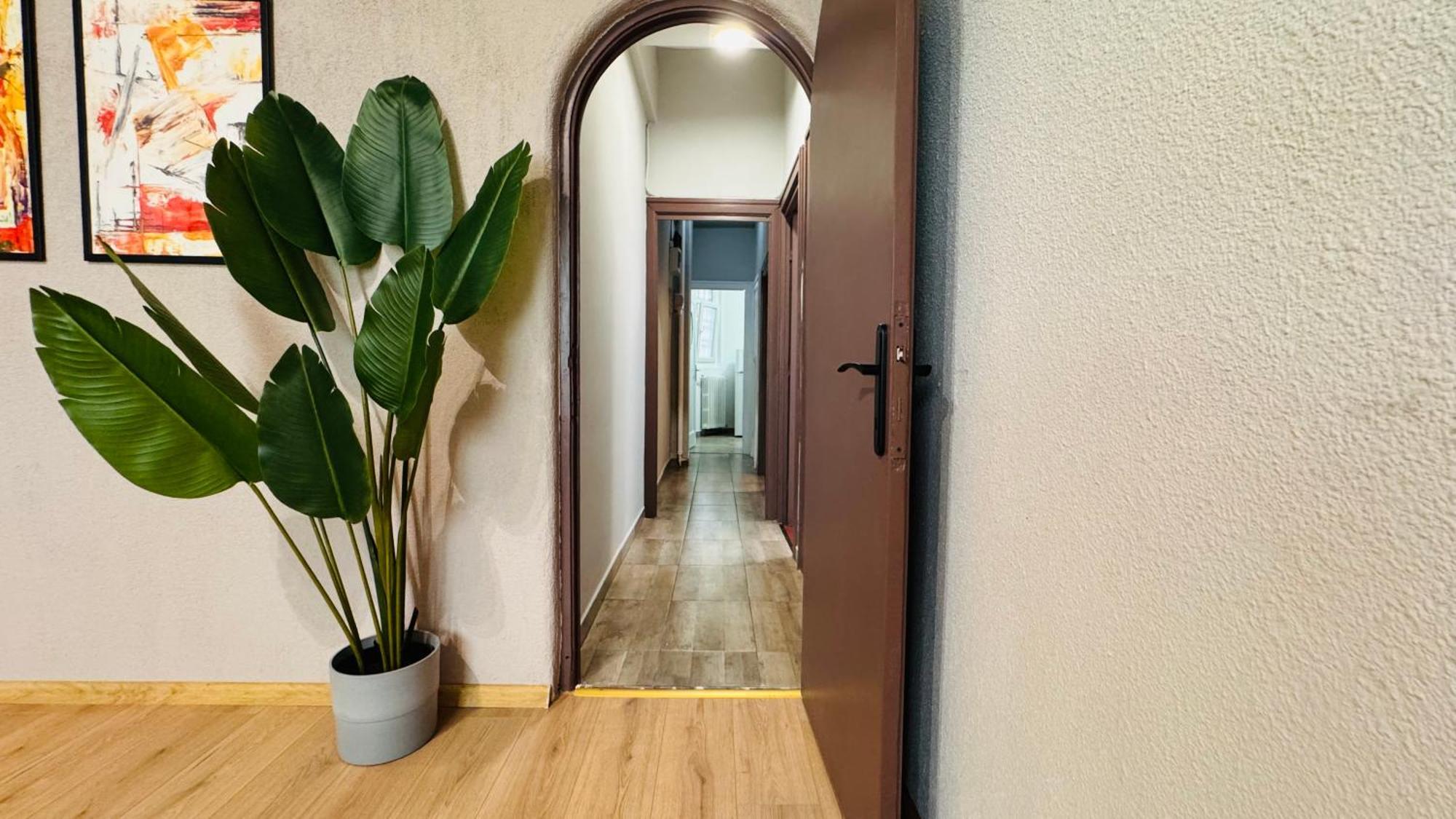 Ideal Home - Spacious & Modern Accommodation Near Unirii Square Bucharest Bilik gambar