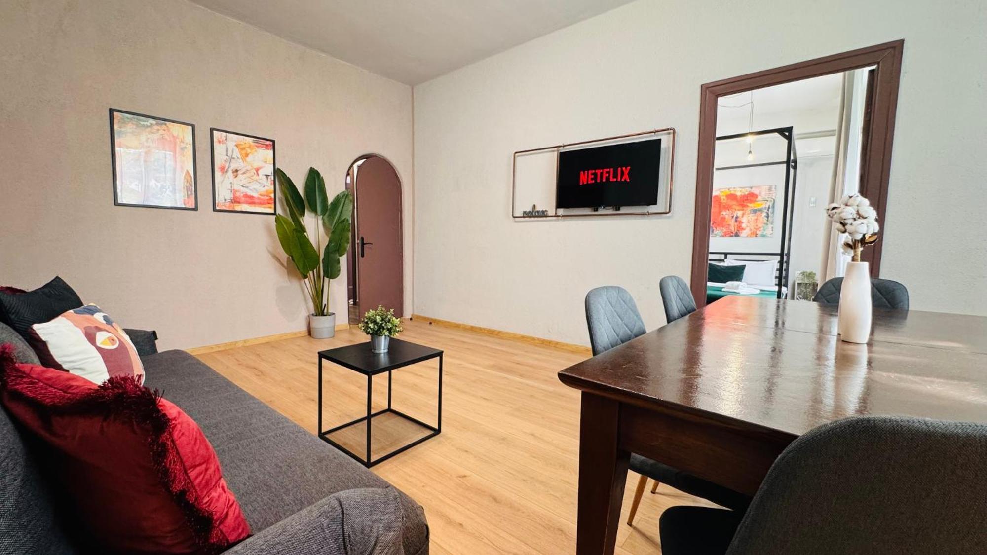 Ideal Home - Spacious & Modern Accommodation Near Unirii Square Bucharest Luaran gambar