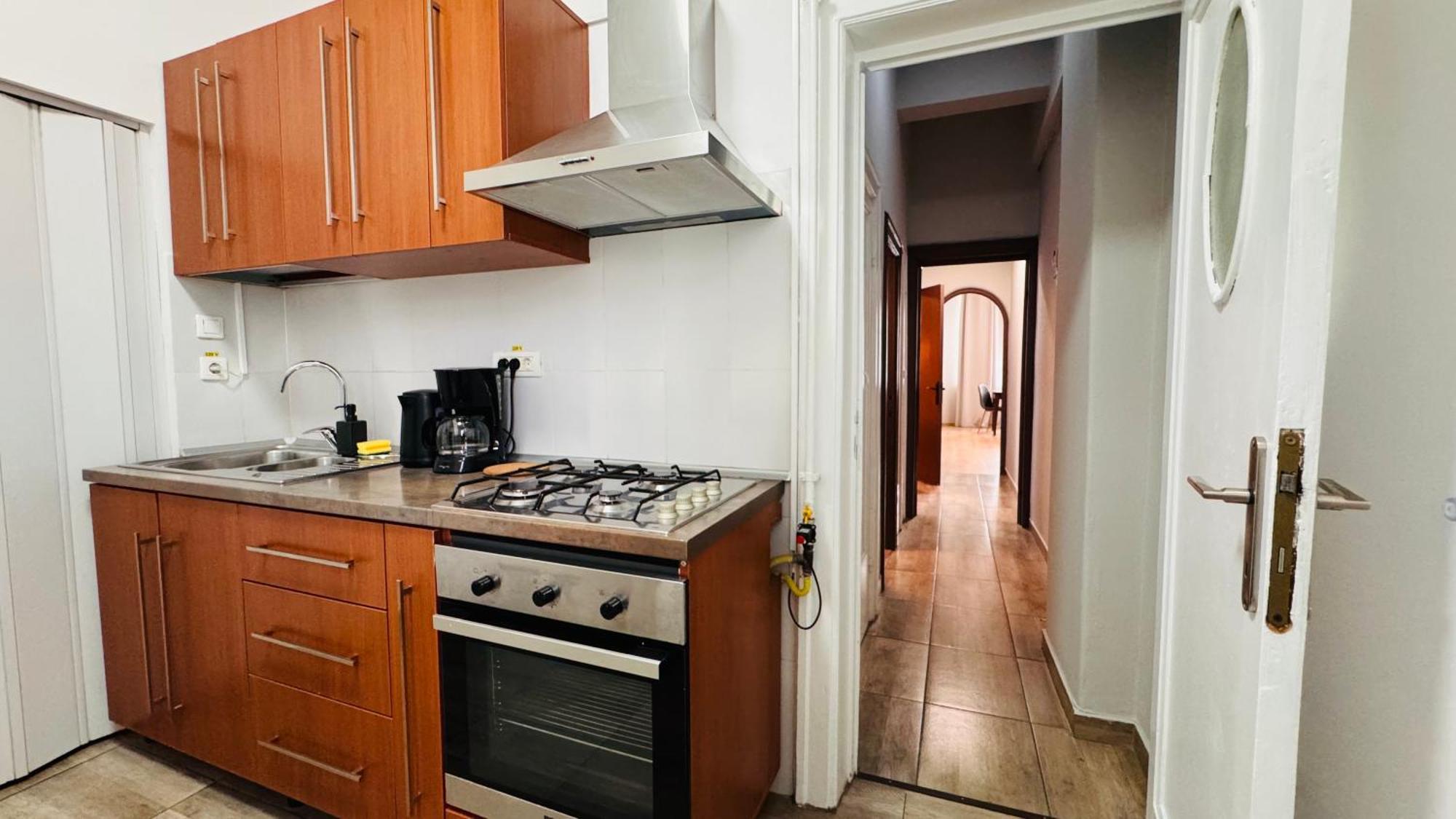 Ideal Home - Spacious & Modern Accommodation Near Unirii Square Bucharest Bilik gambar