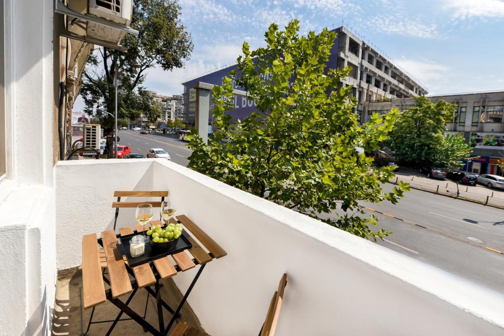 Ideal Home - Spacious & Modern Accommodation Near Unirii Square Bucharest Luaran gambar