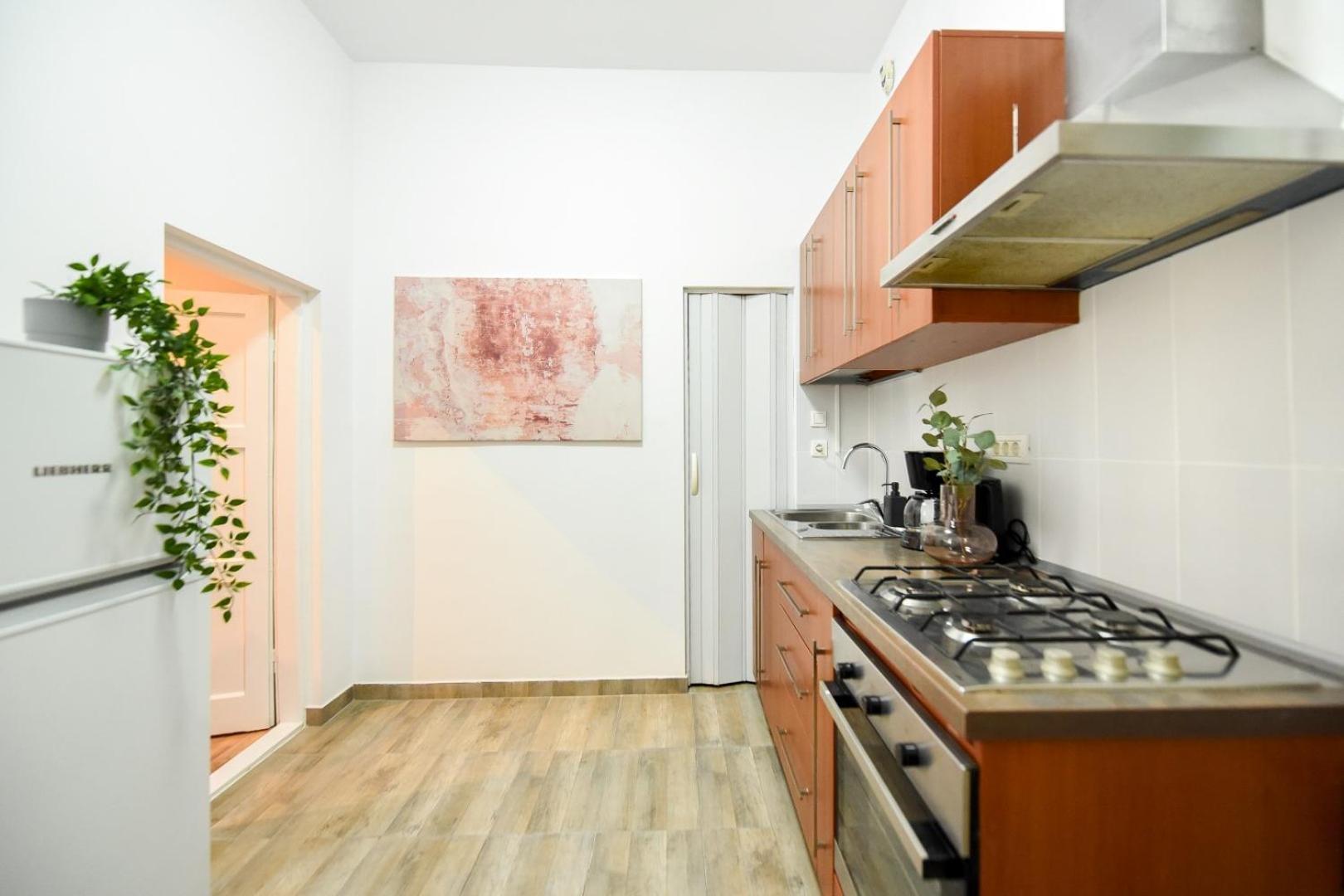 Ideal Home - Spacious & Modern Accommodation Near Unirii Square Bucharest Bilik gambar
